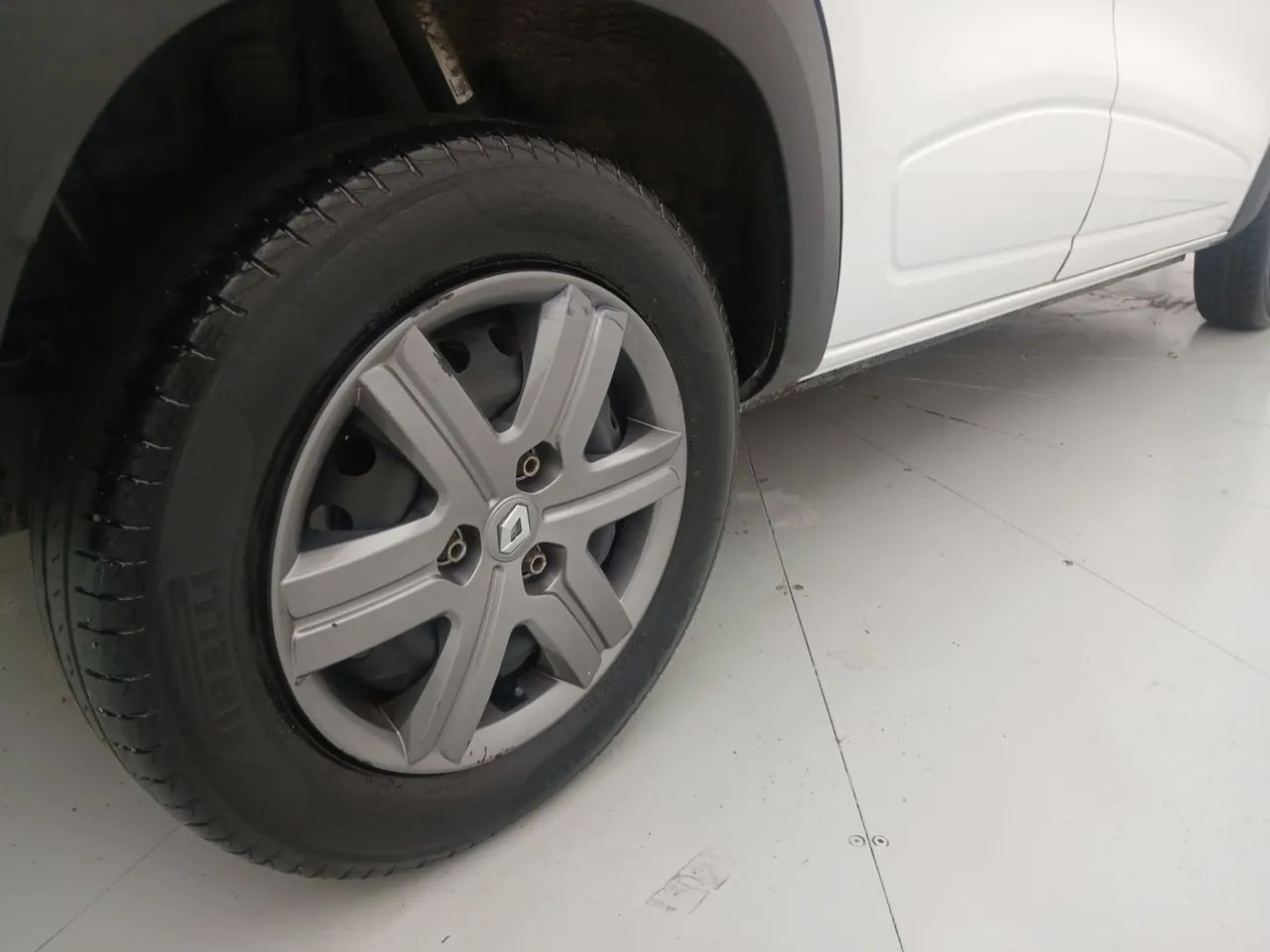 Renault Kwid 1.0 Zen, foto 14 de 18