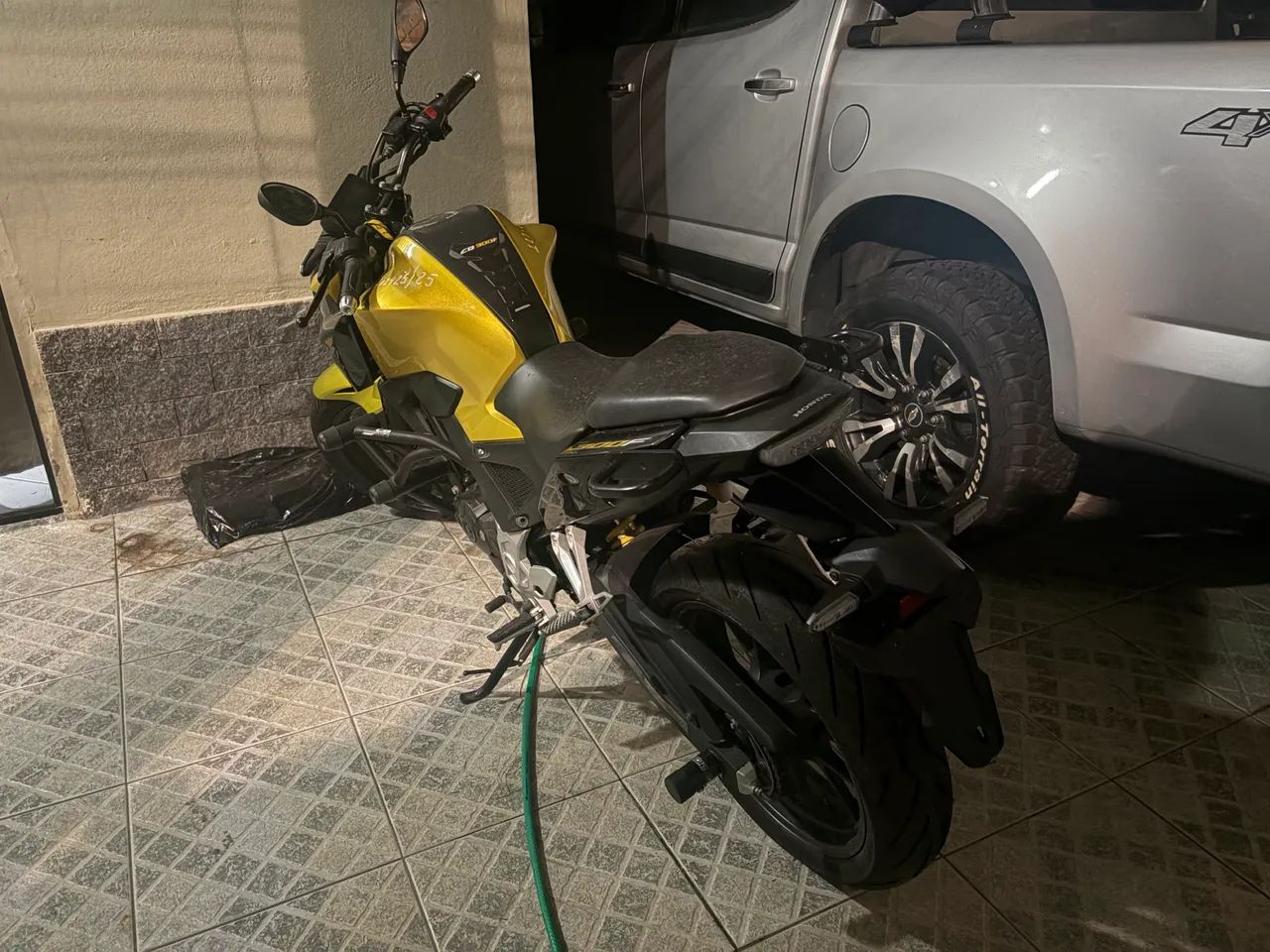 Cá 300f bem cuidada e no preço  - Foto 4