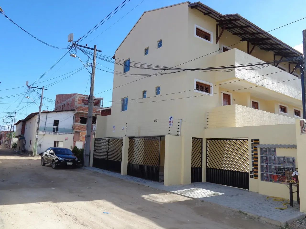 Excelentes apartamentos com 02 quartos em Itaperi, Fortaleza-CE