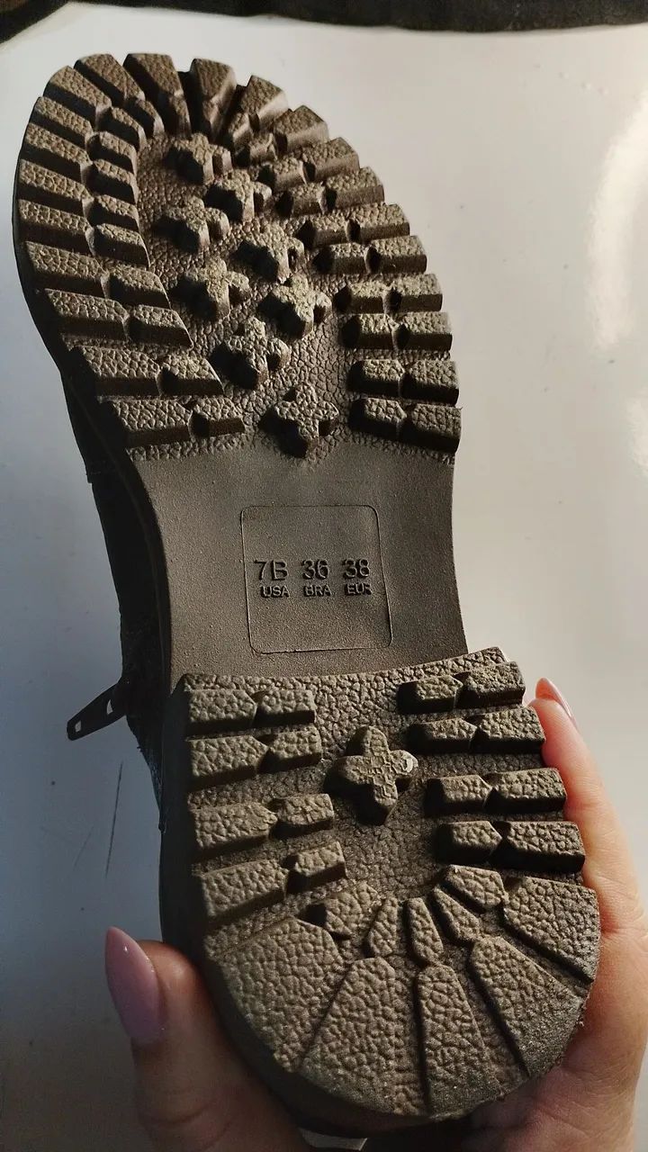 Bota feminina em couro legítimo  - Foto 4