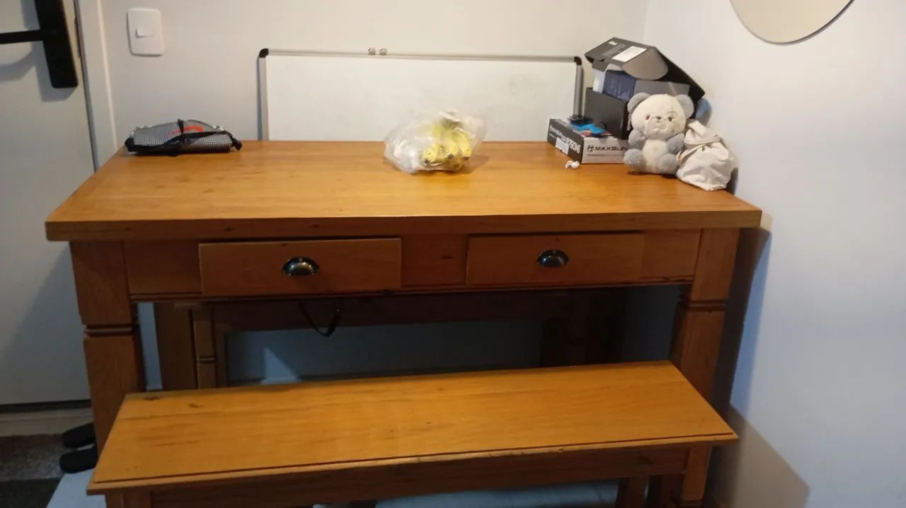 Conjunto mesa de jantar 140x70 em madeira + bancos