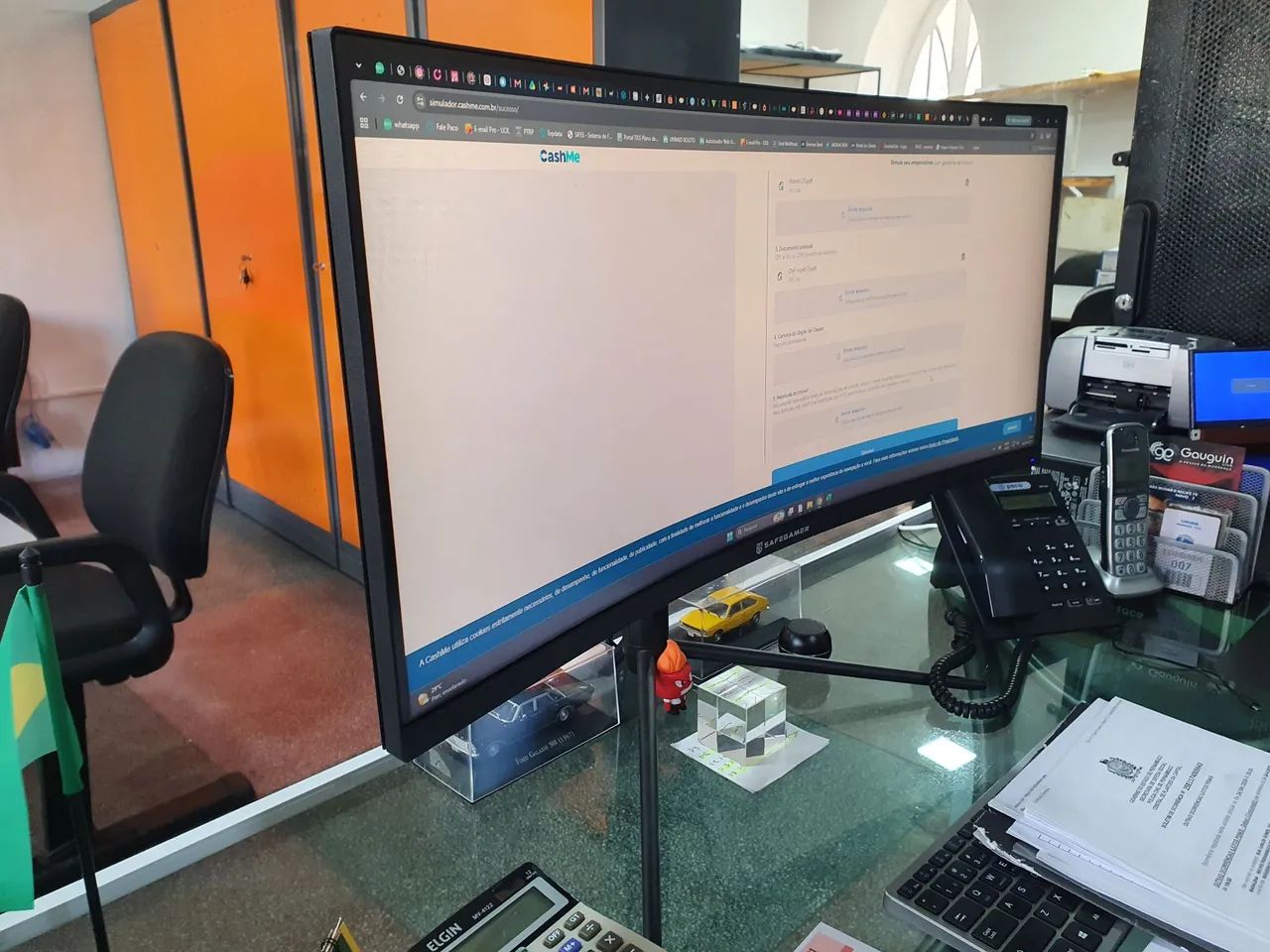 Monitor Curvo
