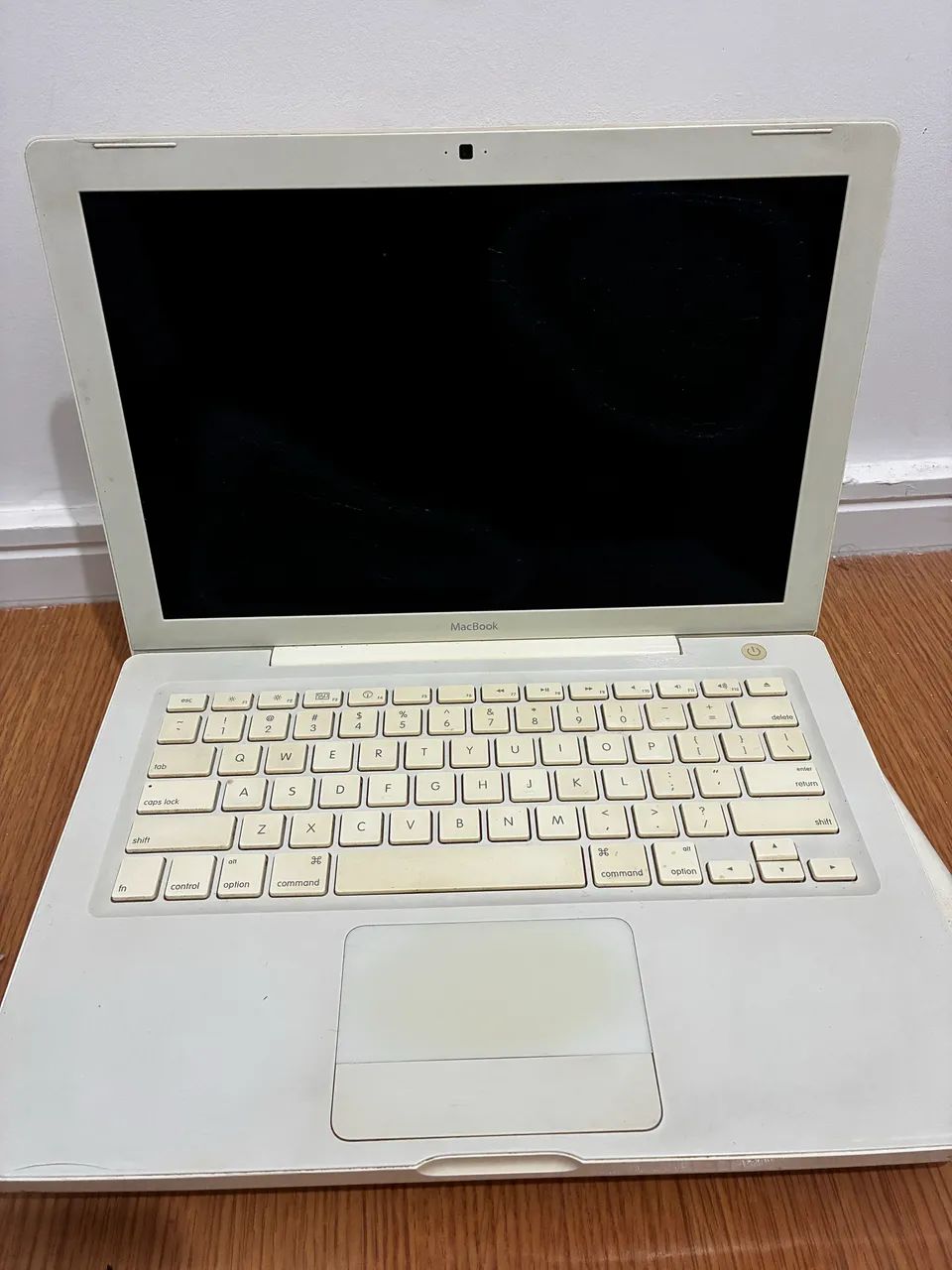 2 MacBooks Apple White antigos