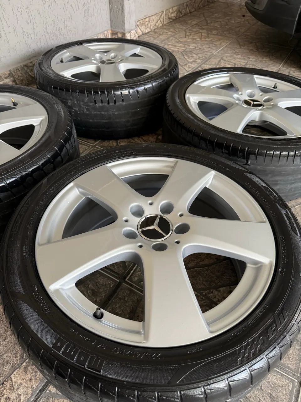 Rodas Originais Mercedes C200 5x112 Impecáveis C/ Pneus OPORTUNIDADE! - Foto 2