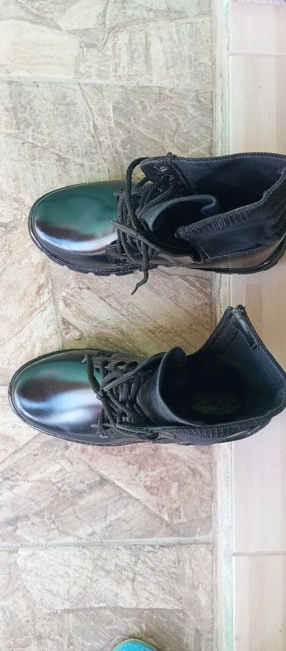 Botas - Foto 3