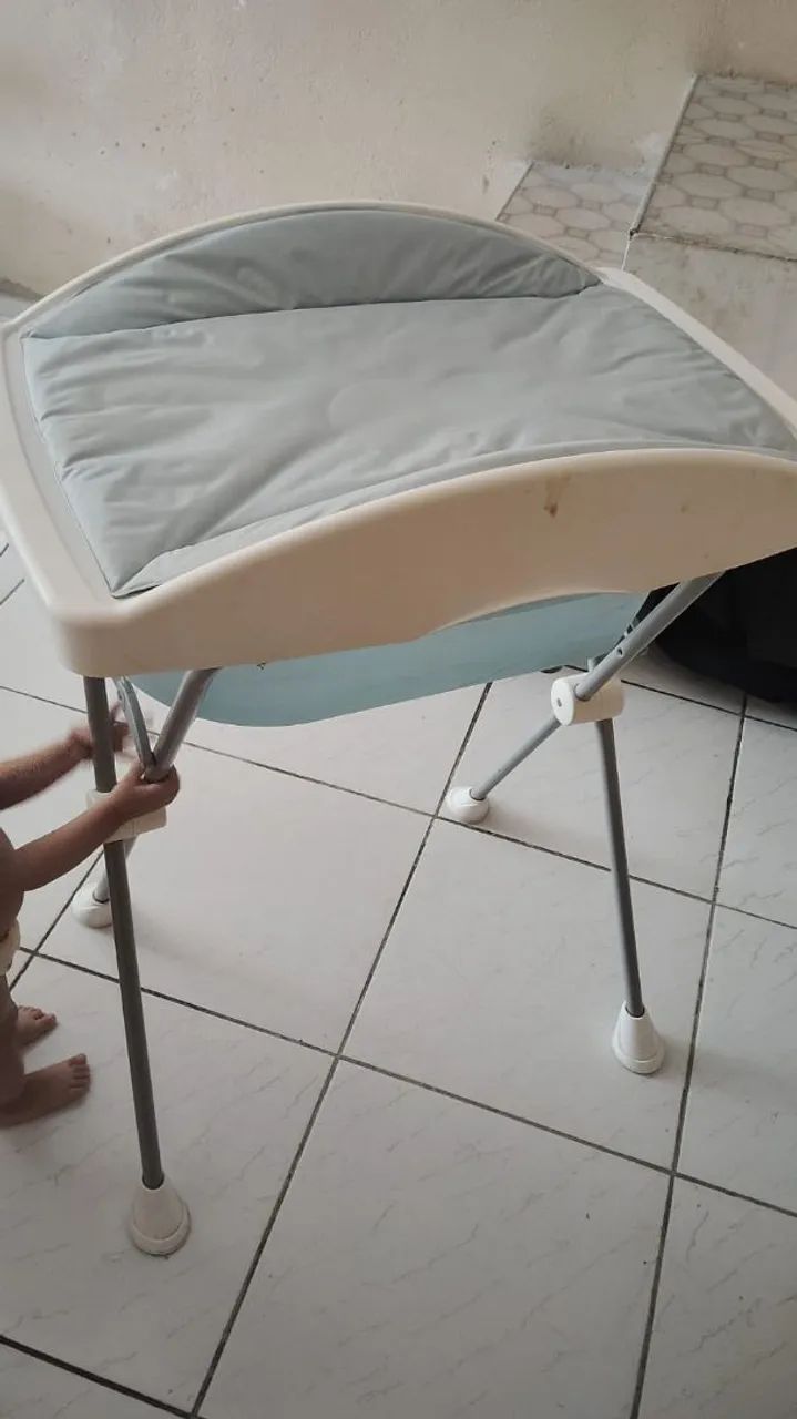 VENDO BANHEIRA COM TROCADOR 