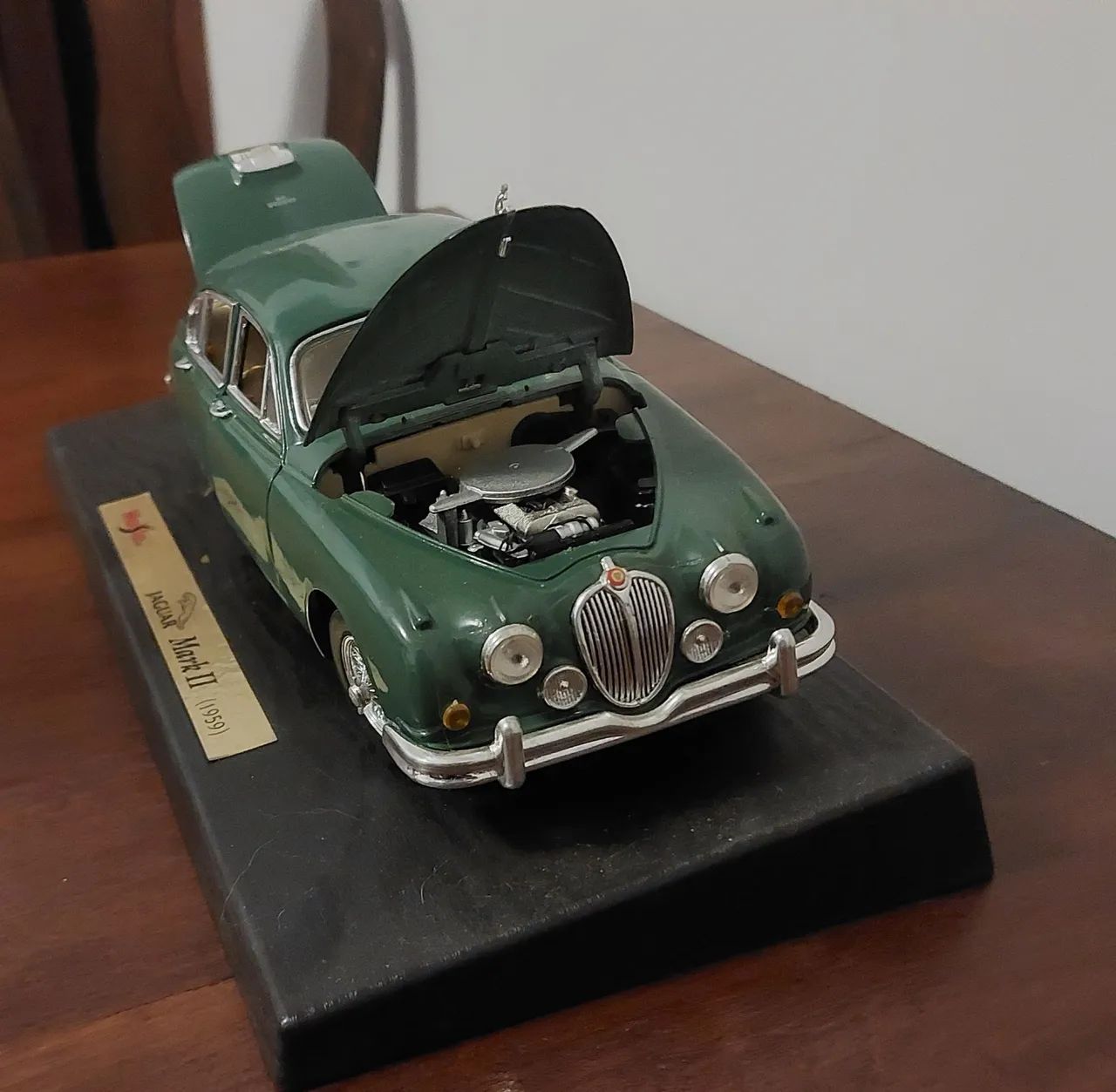 Maisto JAGUAR MarkⅡ (1959) 1/18 Réplica de Jaguar Mark II (1959) 1:18, Maisto. - Hobbies e