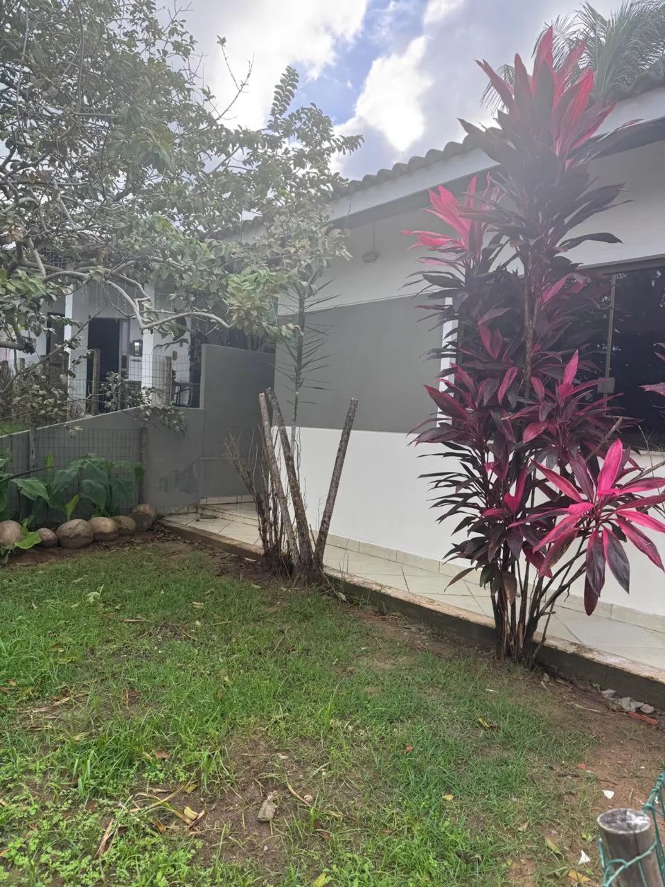 Casa em condomínio Abrantes 