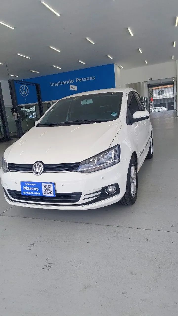 Volkswagen Fox Highline 1.6 Flex 16V 5P 2015 - Foto 2