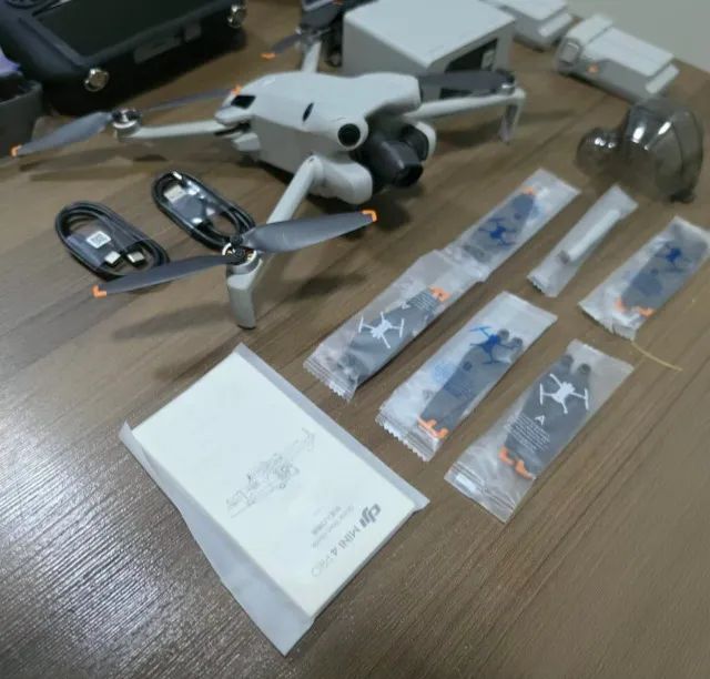 Drone Dji Mini 4 Pro Rc2 Fly More Combo Plus Anatel - Foto 5