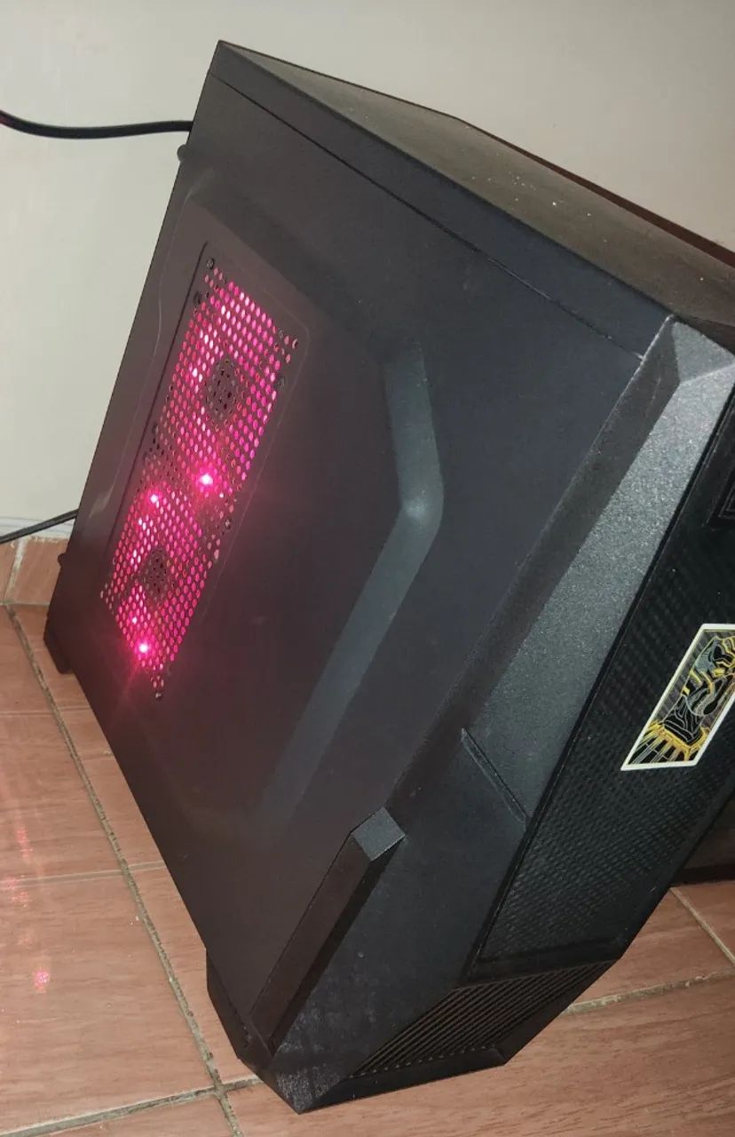 Gabinete com 4 fans