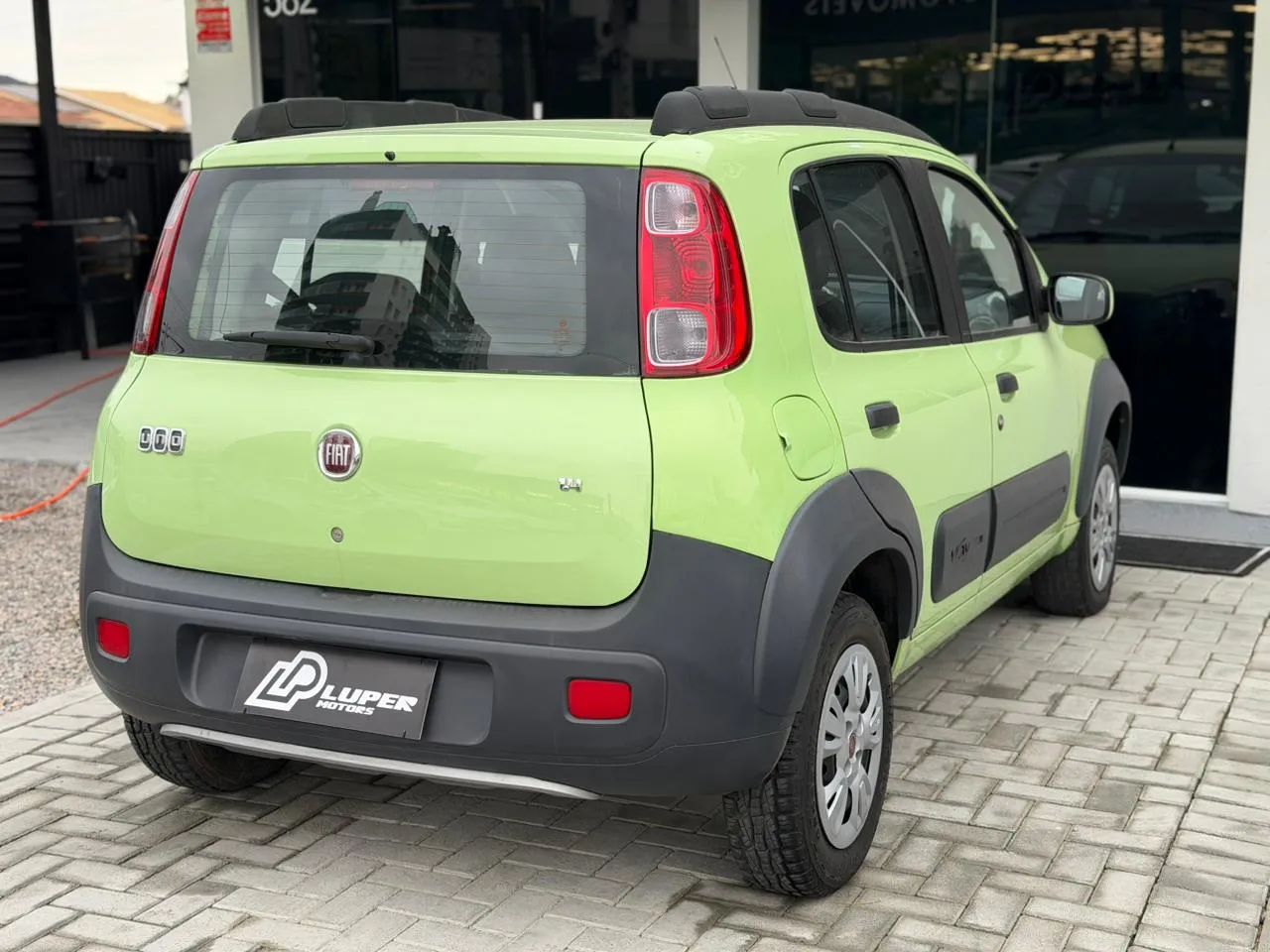 Fiat Uno WAY Celeb. 1.4 EVO Fire Flex 8V 5P 2011 - Foto 2