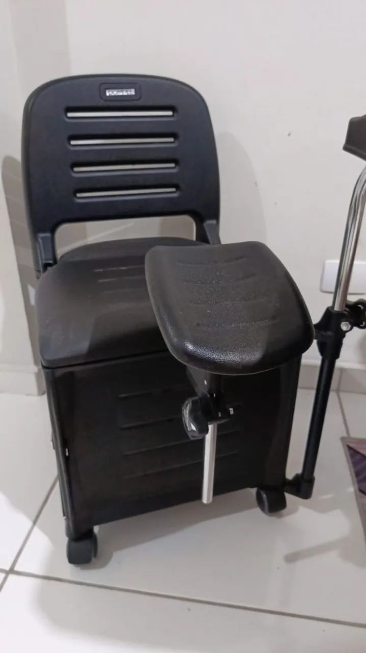 Cadeira de Manicure 