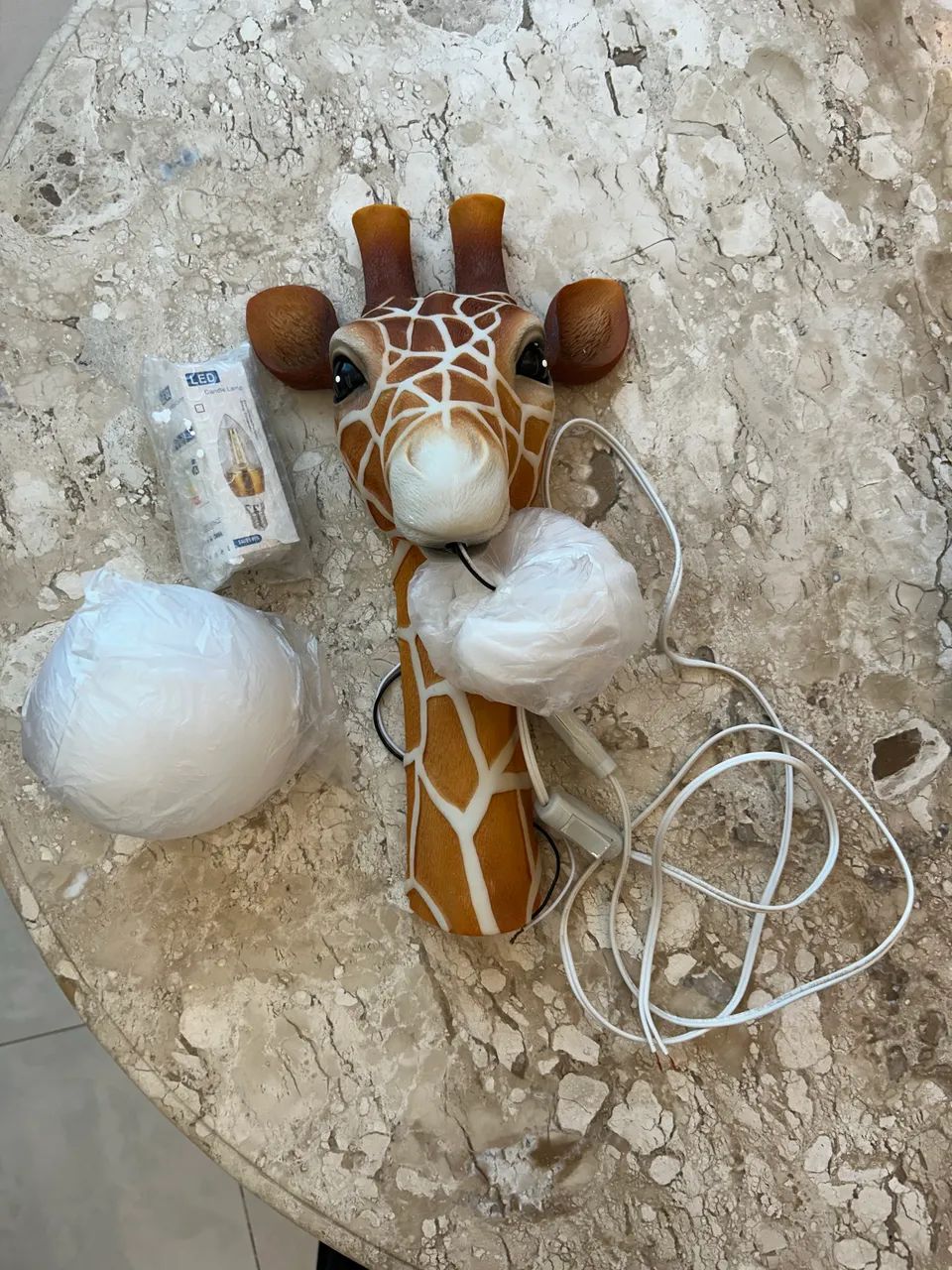 Luminária Girafa Decorativa - Nova, Nunca Usada  - Foto 2