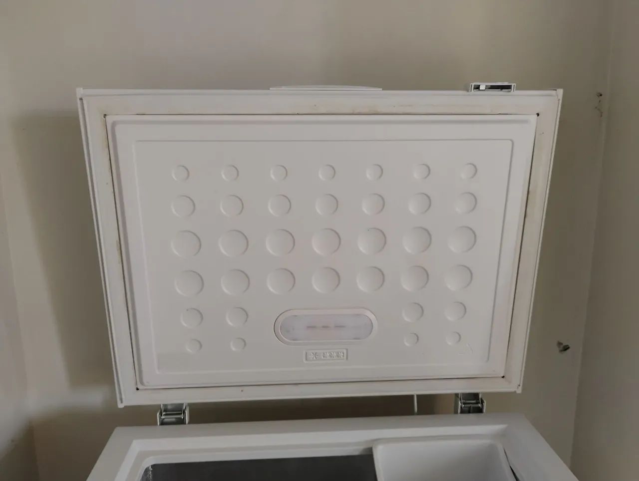 Vendo Freezer Horizontal Cônsul 142L - Foto 3