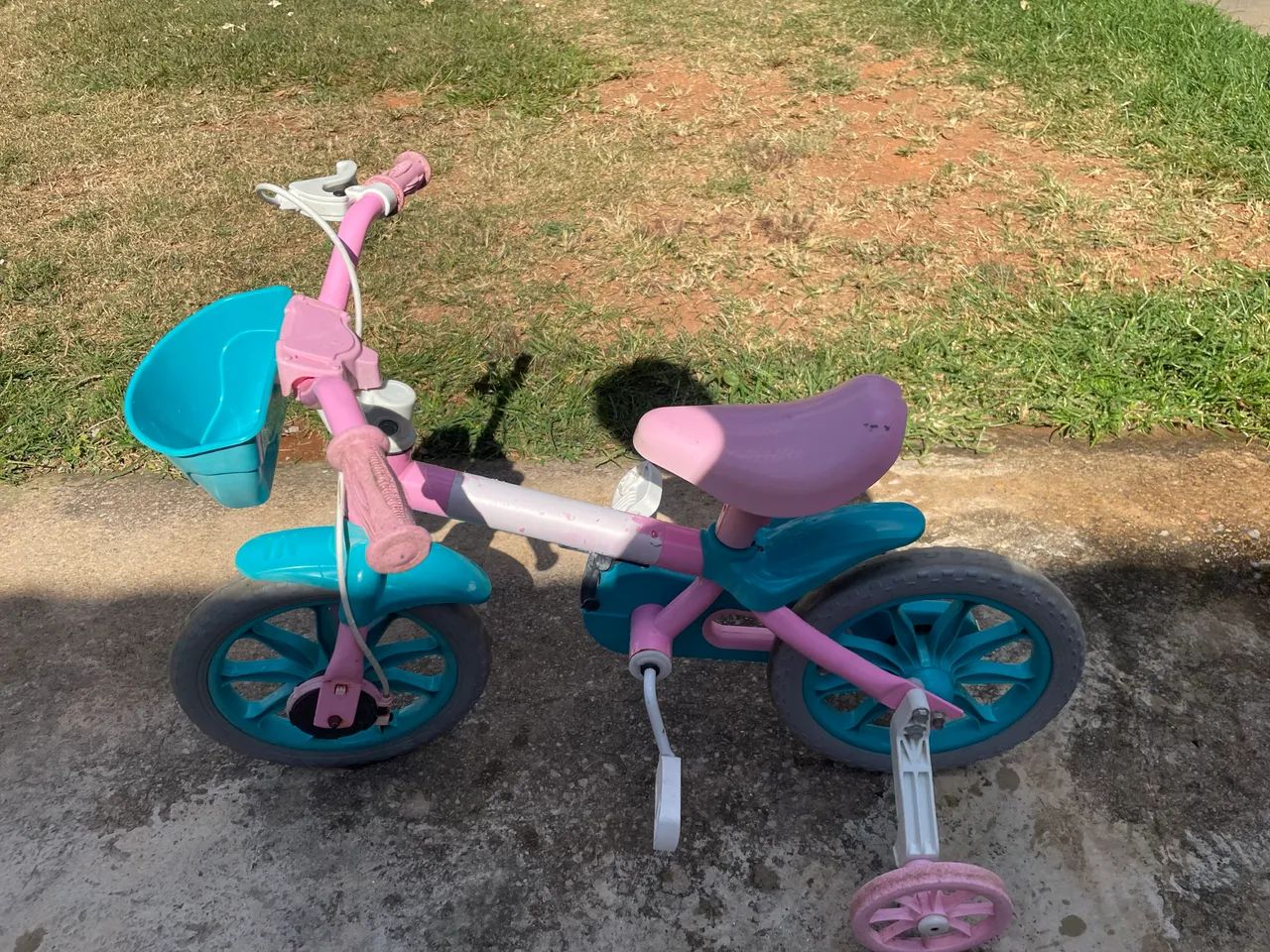 Vendo bicicleta aro 12 - Foto 2