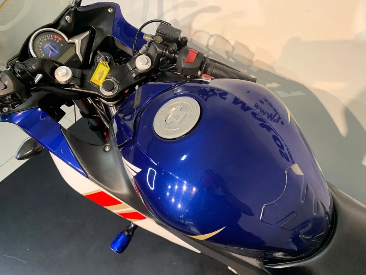 CBR 250R - Foto 4