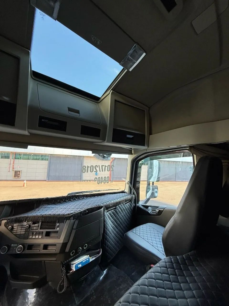 Volvo FH500 Globetrotter 6x2T 2017/2018 - Foto 9
