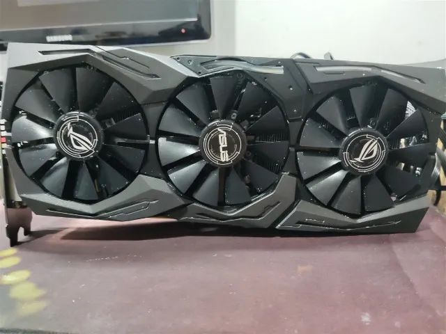 Placa de Vídeo GTX 1080Ti 11GB Asus ROG Usada - Foto 2