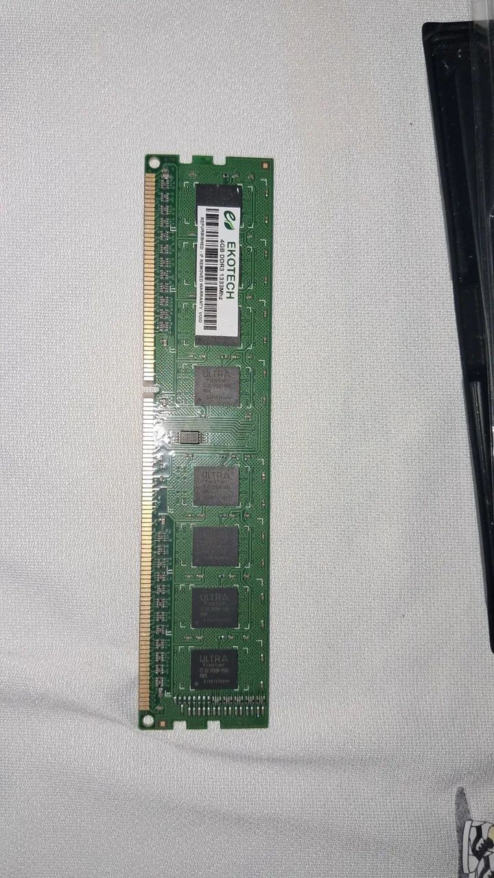 Pente de Memória RAM | 4GB DDR3 