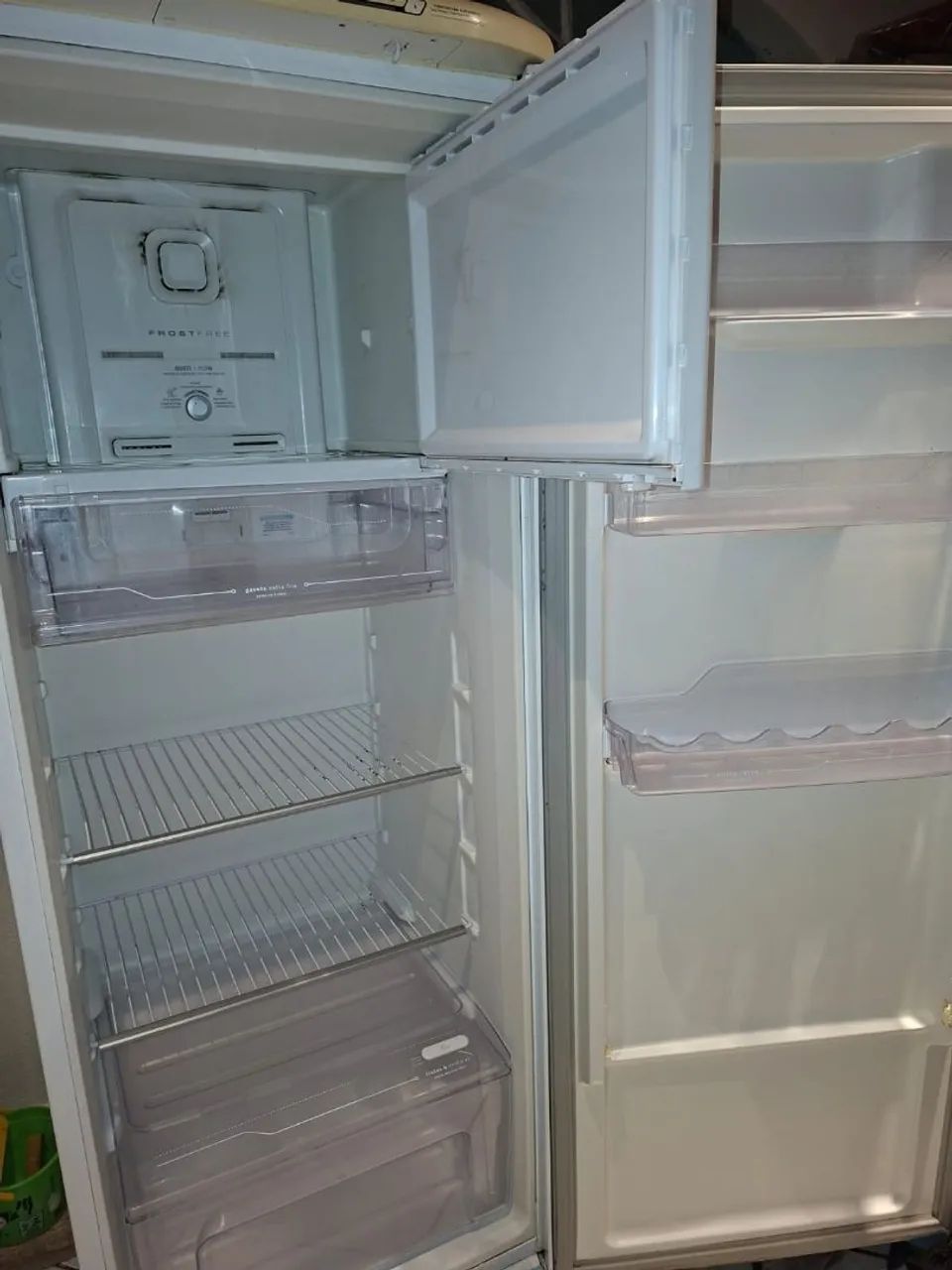 Vendo geladeira 