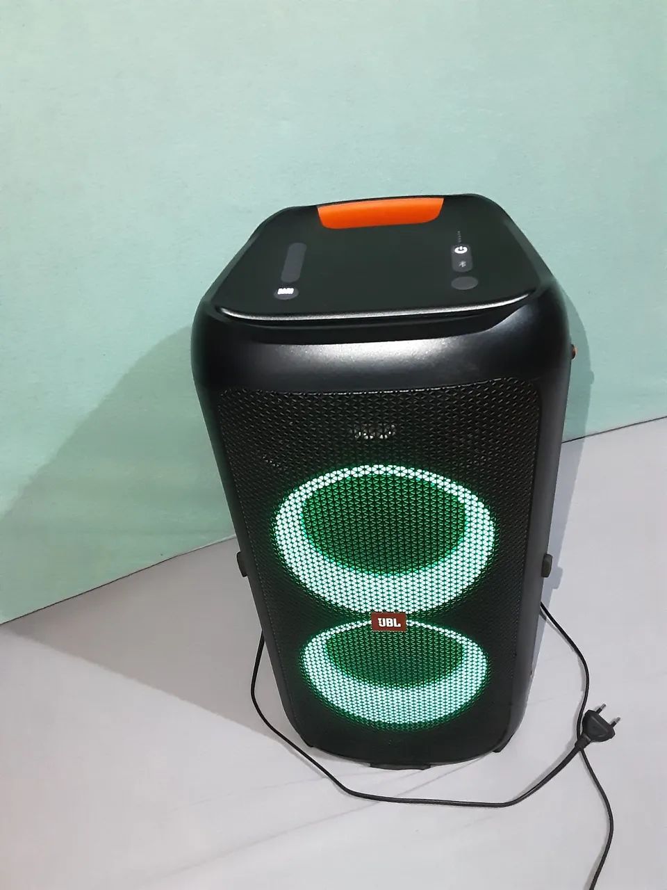 Caixa de Som JBl Partybox 100, excelente estado de conservação e funcionamento  - Foto 2