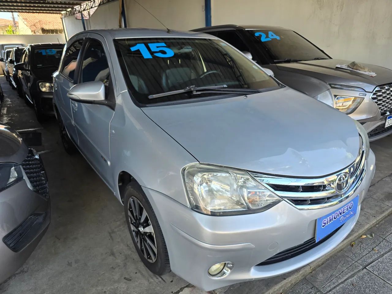 Toyota Etios ETIOS PLATINUM 1.5 Flex 16V 5p Mec. 2015