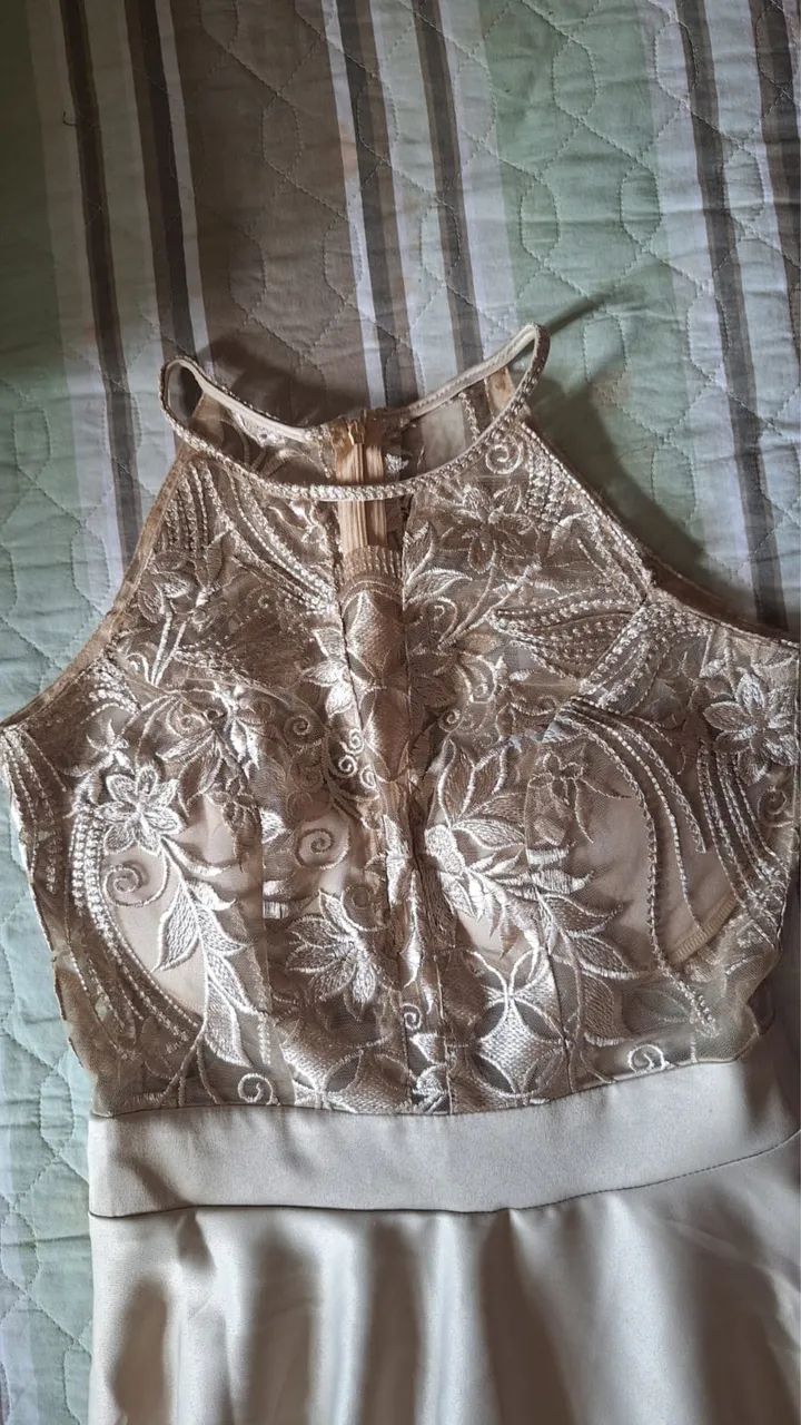 Vestido de festa cor bege - Foto 2