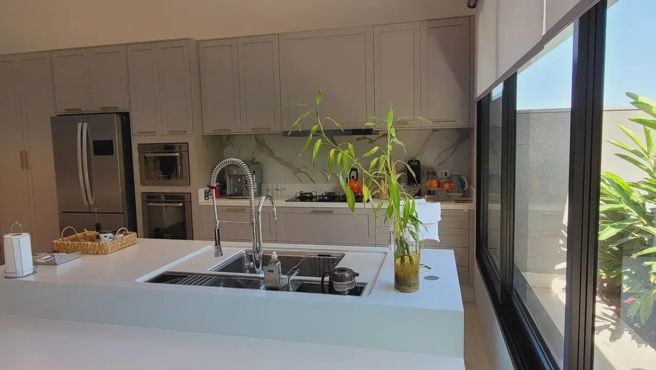 Sobrado para venda com 395 metros quadrados com 4 quartos - Foto 4