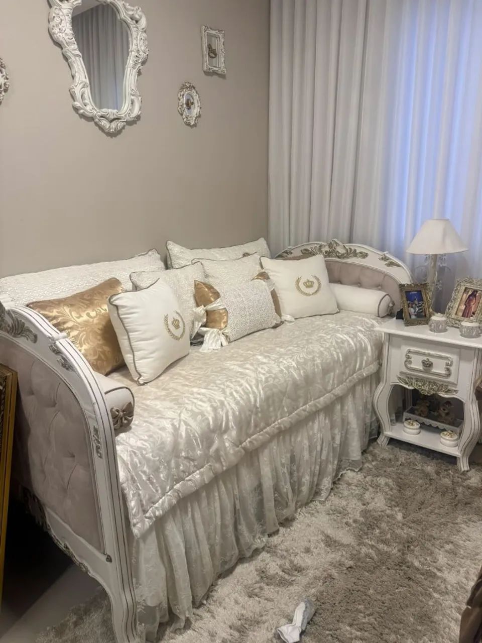 Cama, cômoda e itens provençal 