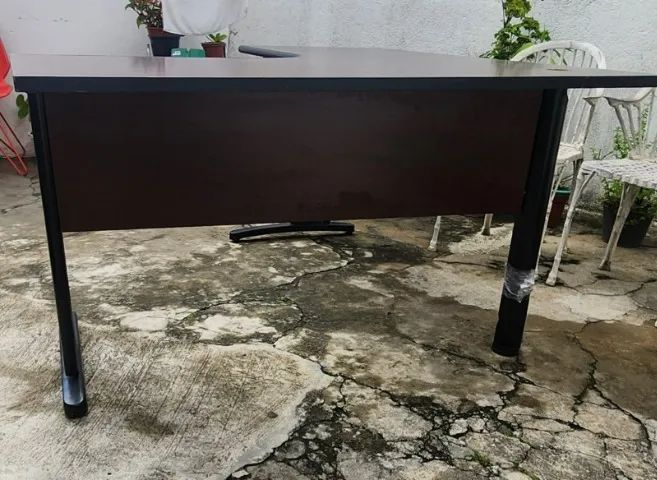 Mesa para escritorio em L Otimo estado  - Foto 2