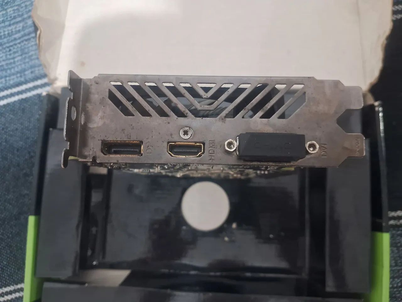 Placa de vídeo  Gigabyte  - Foto 5