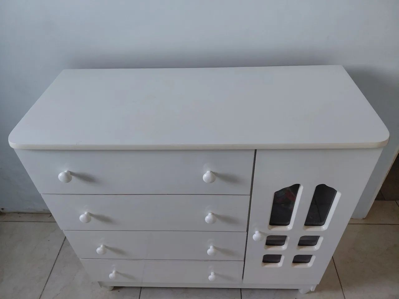 Cômoda Infantil com 1 porta e 4 gavetas - Foto 2