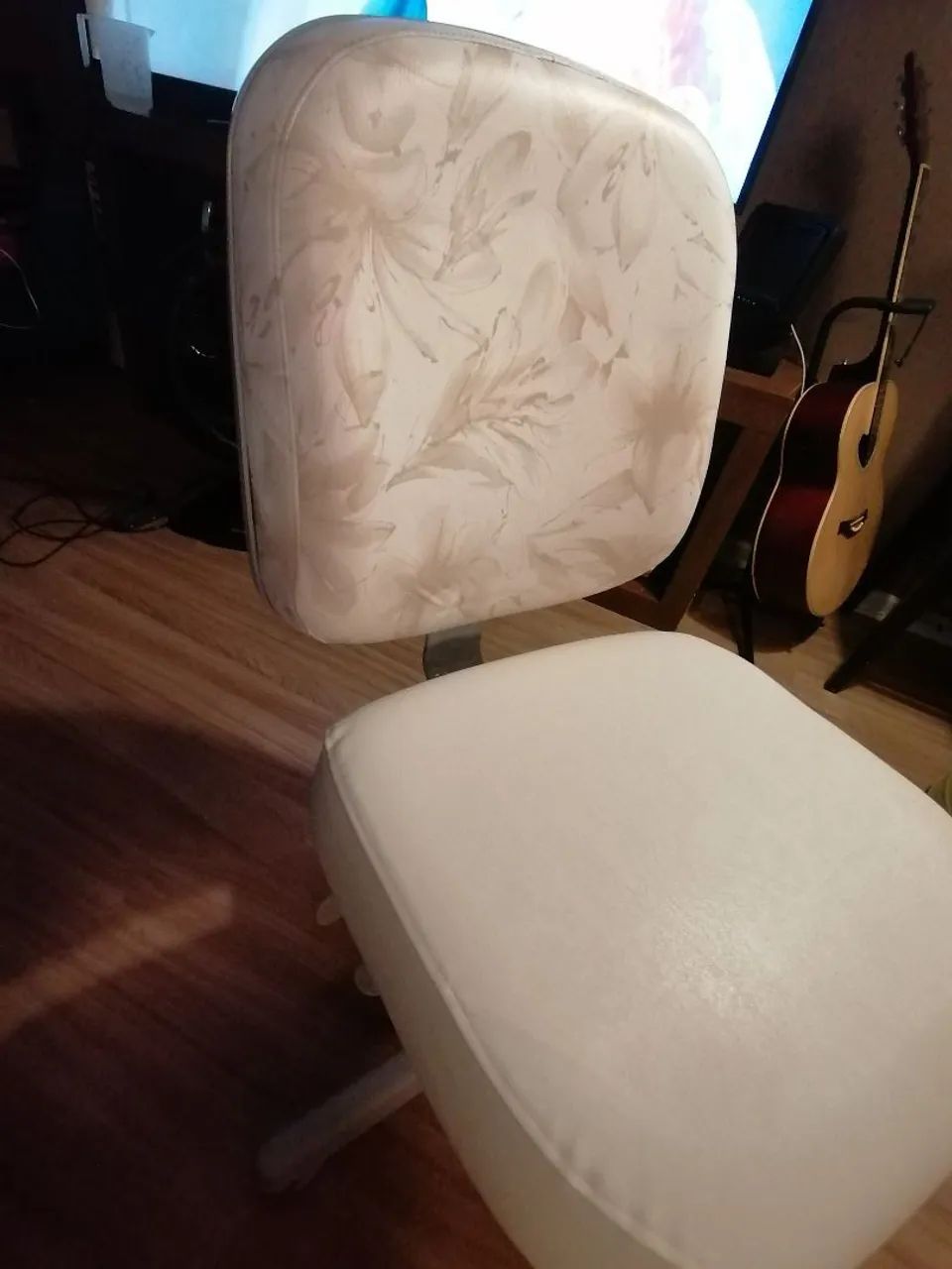 Cadeira de escritório em ótimo estado  - Foto 2