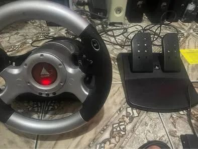 Volante para ps1 PS2 p3 e Pc funcionando perfeitamente 