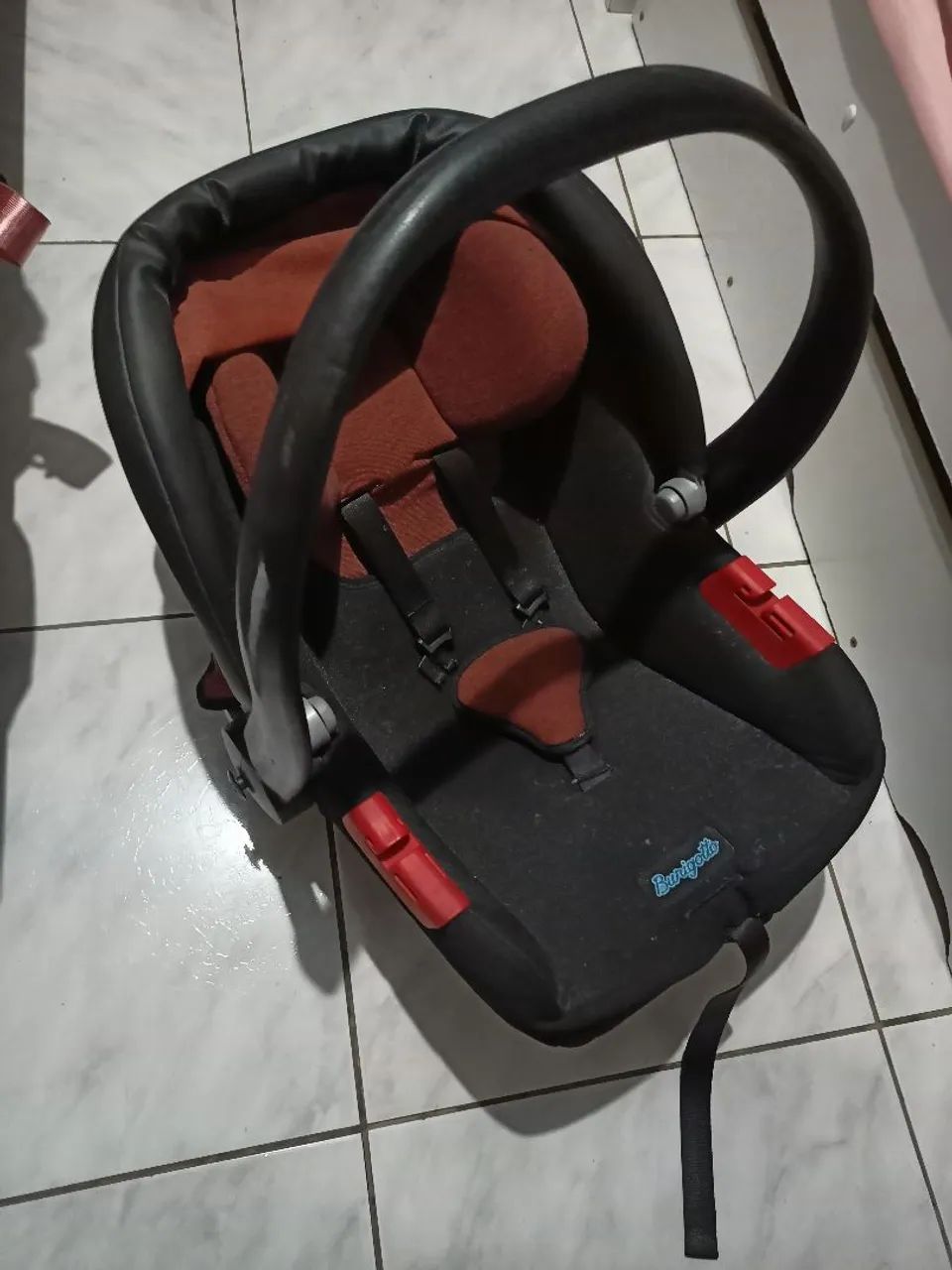 Vendo bebe conforto 