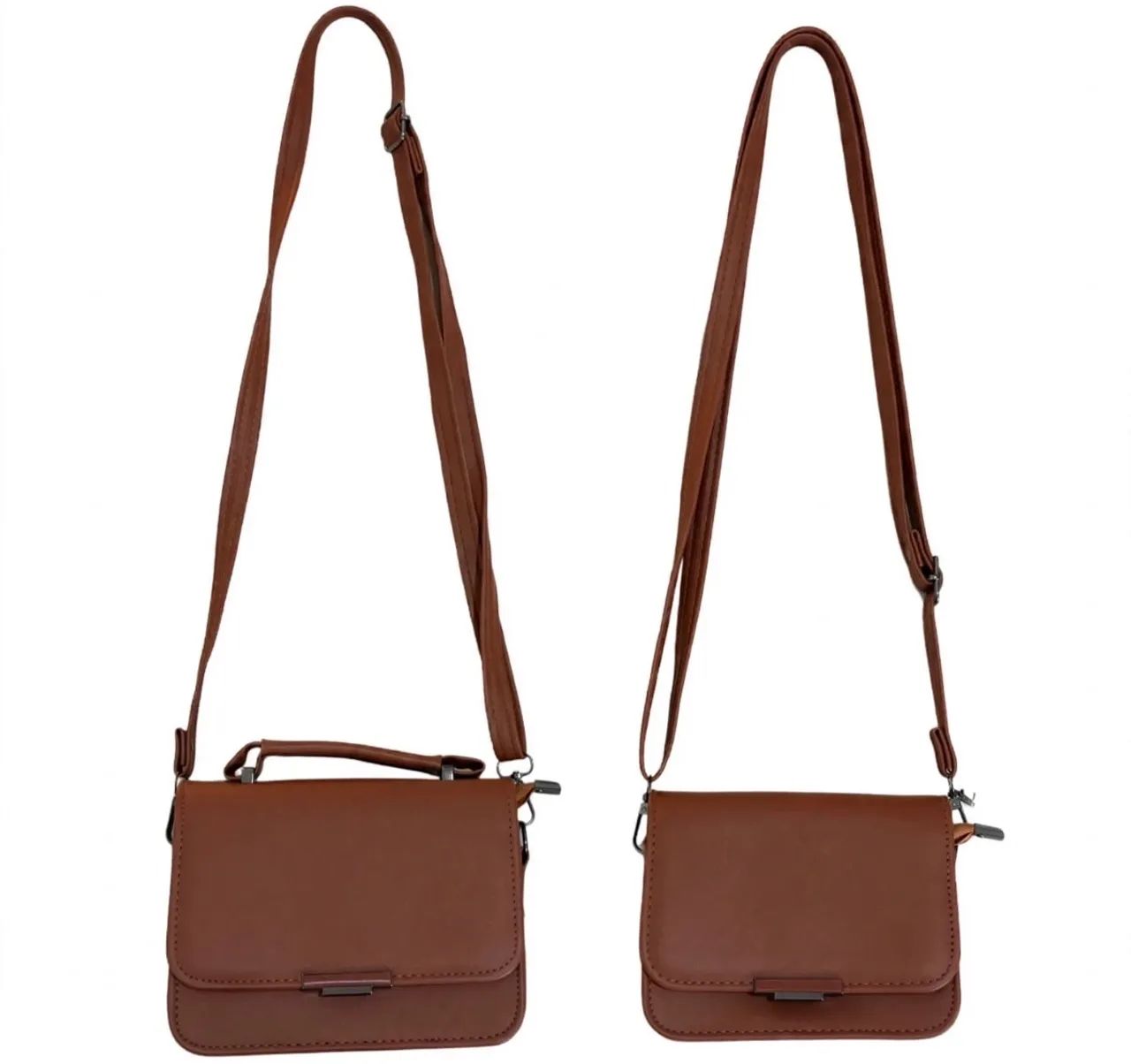 Duas bolsas marrons 