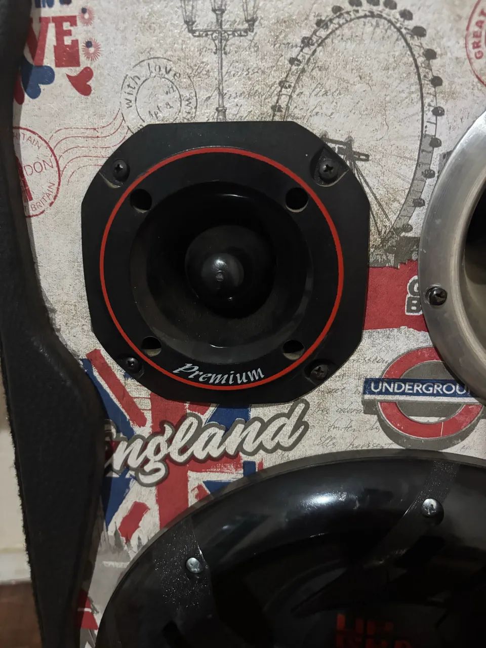 CAIXA DE SOM AUTOMOTIVA/BOB