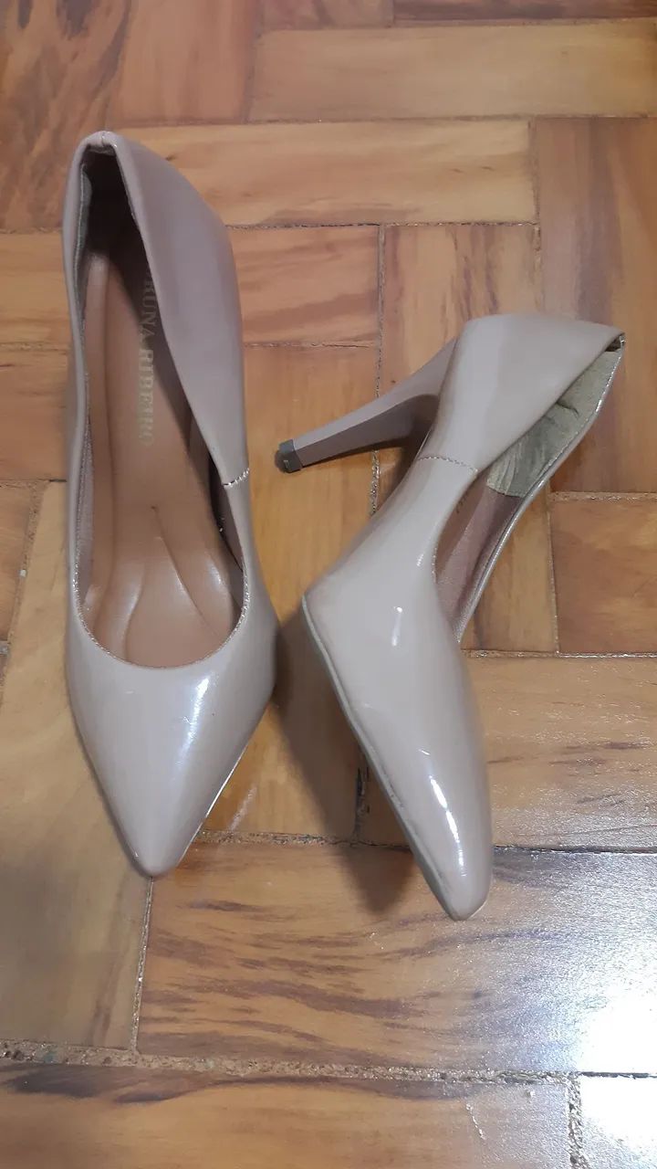 Scarpin feminino Bruno Ribeiro 