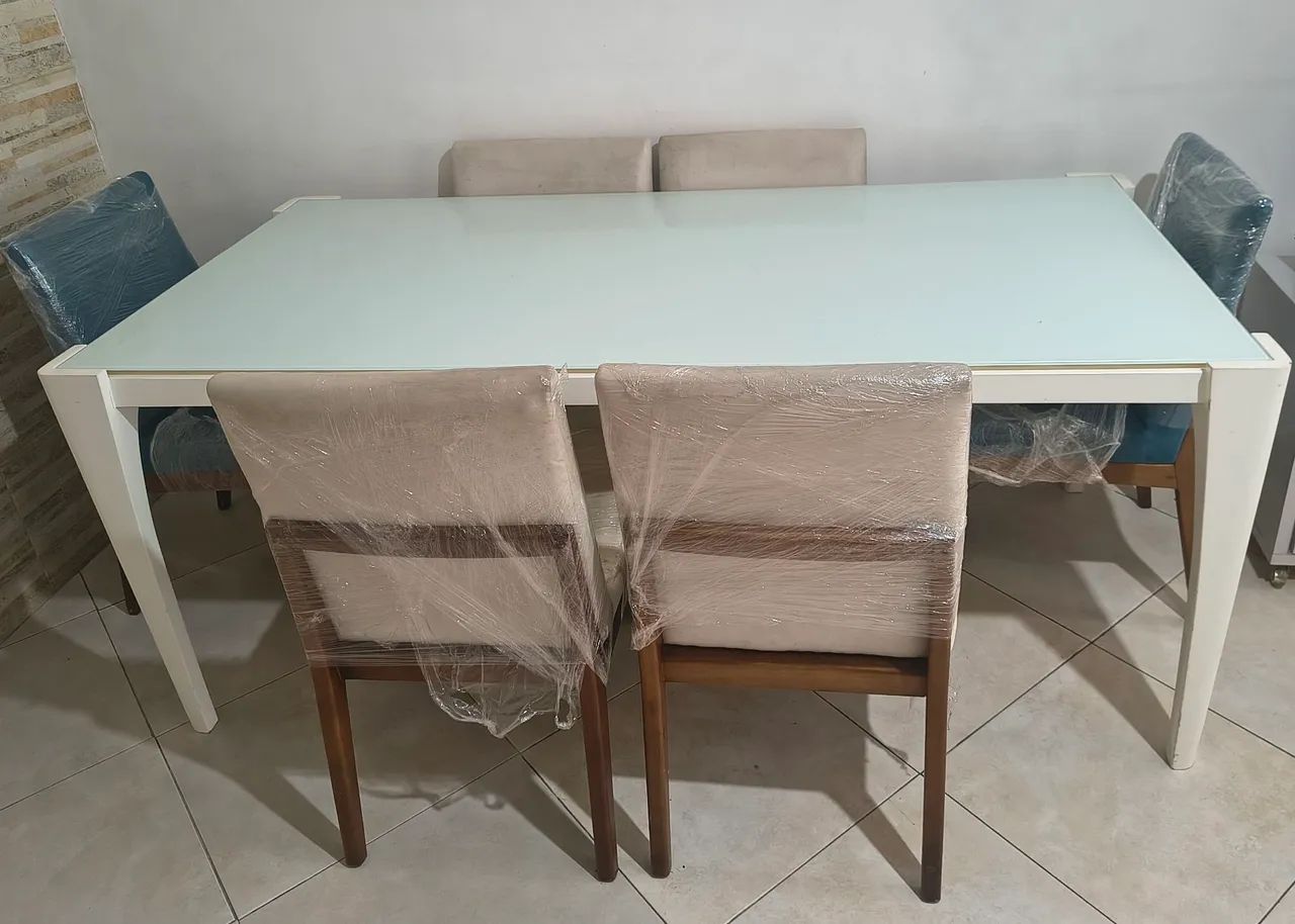 Mesa de jantar com cadeiras - Foto 4