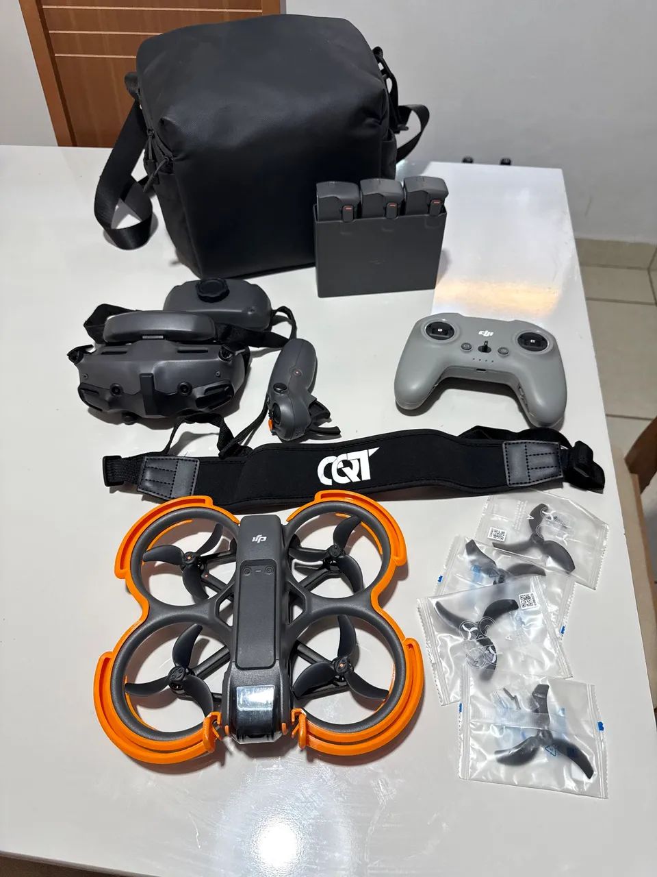 Drone DJI Avata 2 Anatel BR Fly More Combo