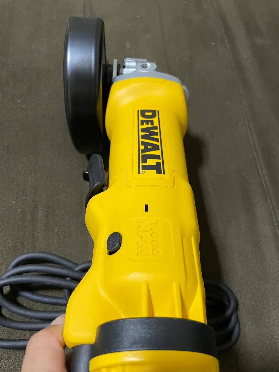 Esmerilhadeira Angular DeWALT 11000 RPM 1200W