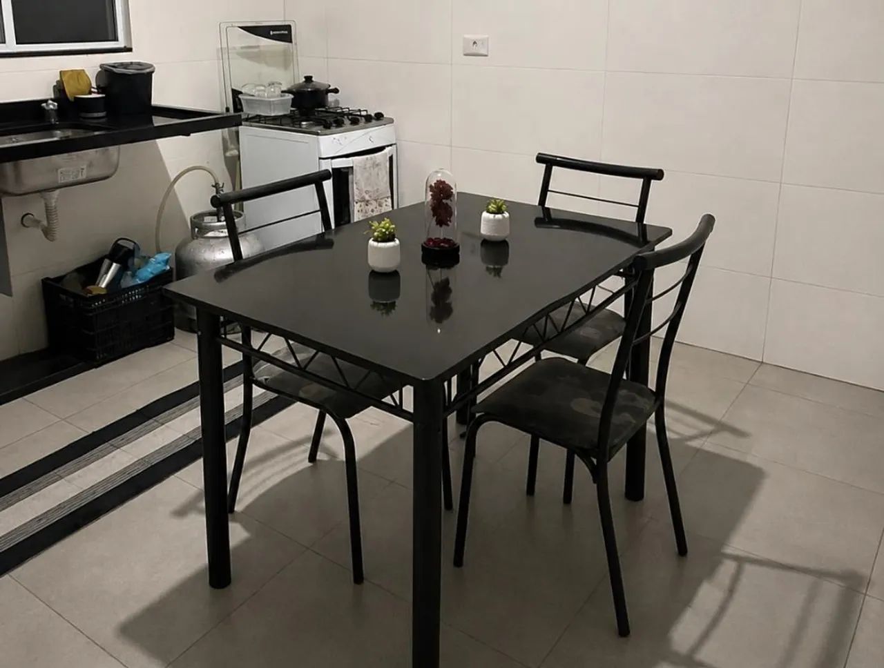 MESA DE MÁRMORE PRETO