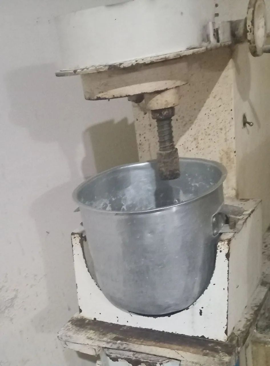 Vendo batedeira 