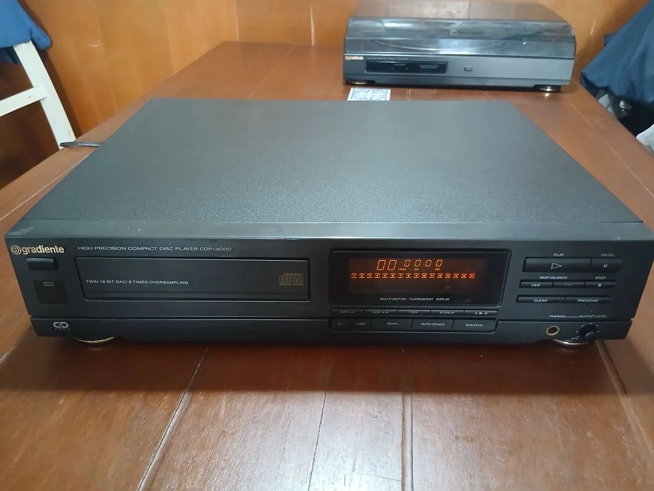 Aparelho CD Gradiente CDP4000  - Foto 2