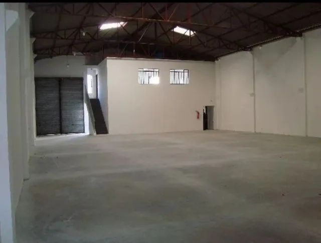 Com 2 escritórios - Próximo a Rua Bley Zorning - Polo das Malharias - Foto 3
