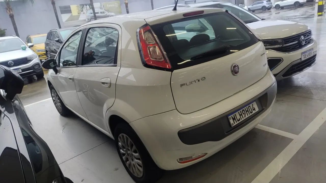 Fiat Punto Essence Dualogic 1.6 Flex 16V 5P 2013 - Foto 5