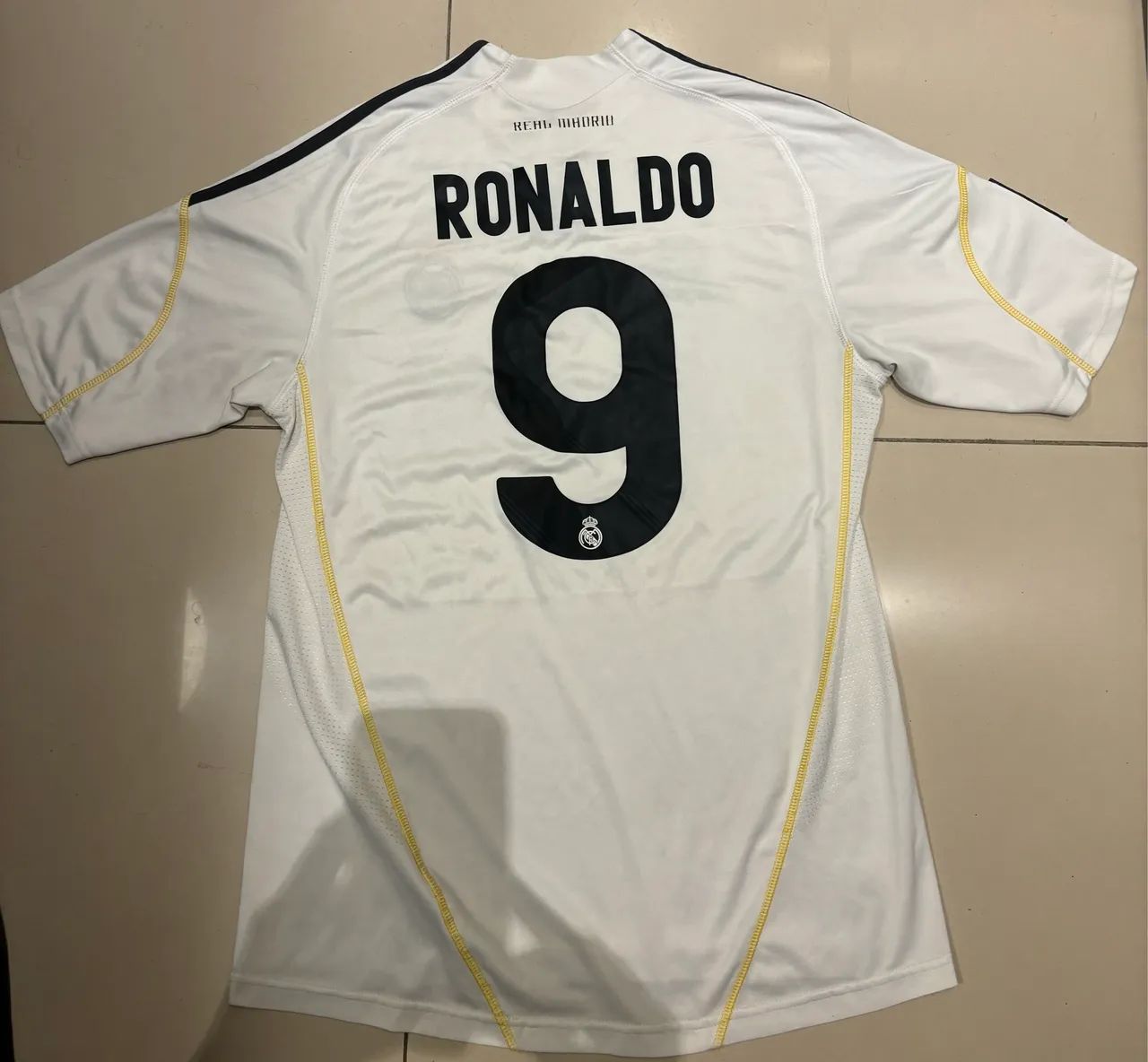 Camisa Real Madrid 2009, Primeira camisa usada por Cristiano Ronaldo  - Foto 4