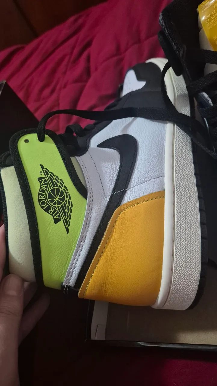 NIKE AIR JORDAN 1 RETRO HIGH OG VOLT 箱無し JORDAN 1 RETRO HIGH OG “Volt” - Corre de Rua