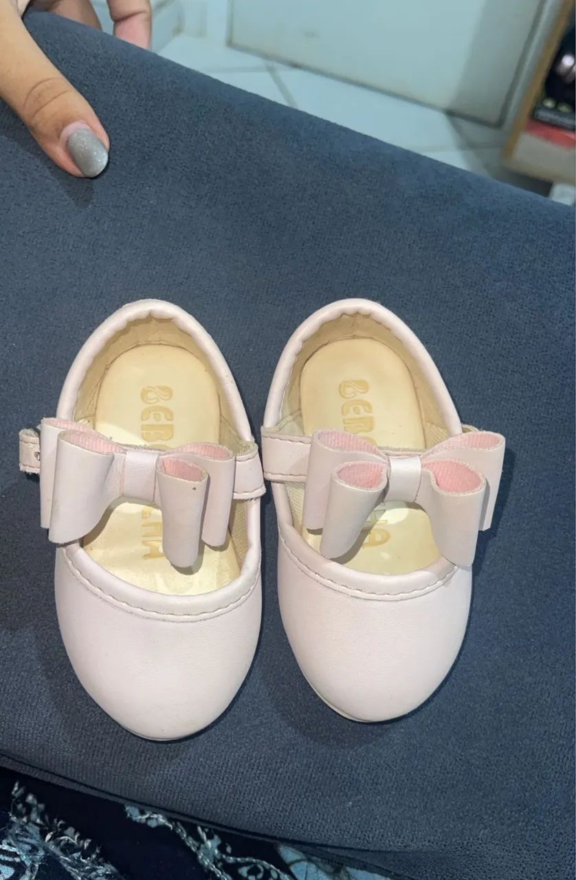 Sapatinho de laço